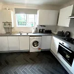 Cosy 2 Bed East London