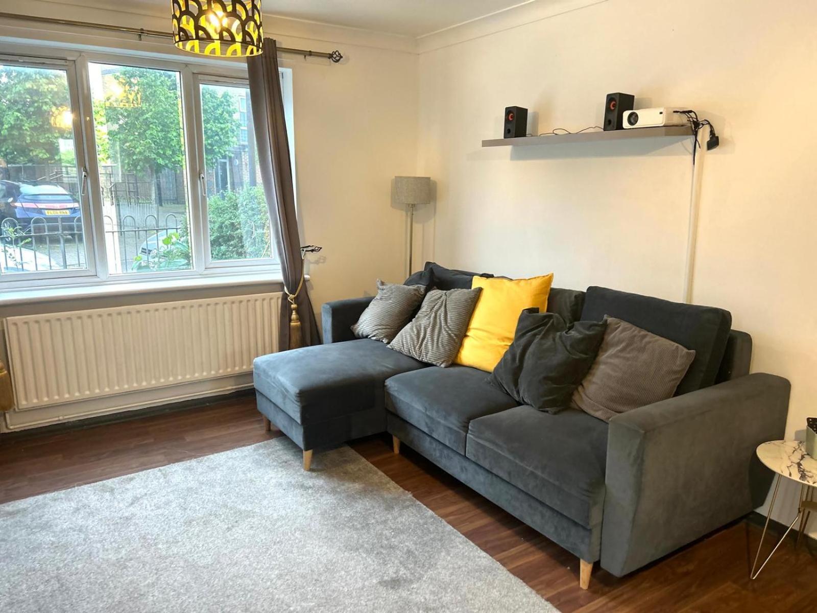 Cosy 2 Bed East Appartamento