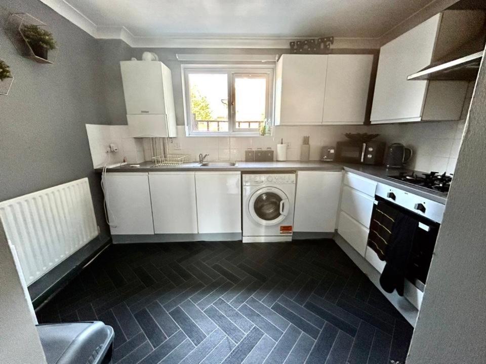 Appartamento Cosy 2 Bed East Londra